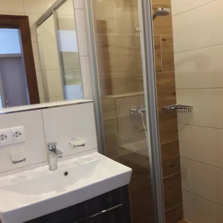 Hinterkellaubauer Bed & Breakfast 3*