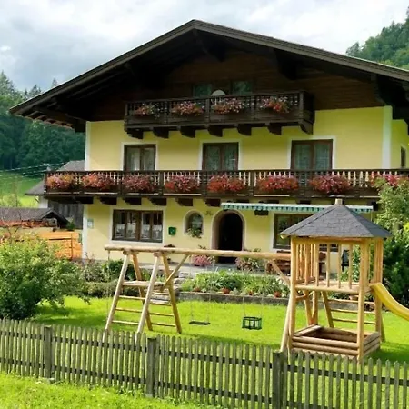 Hinterkellaubauer Bed & Breakfast Kuchl