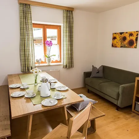 Couette-café Hinterkellaubauer 3*