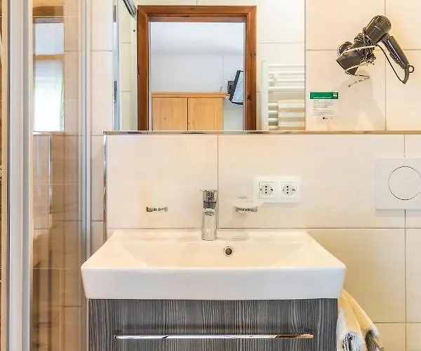 Hinterkellaubauer Bed & Breakfast Kuchl