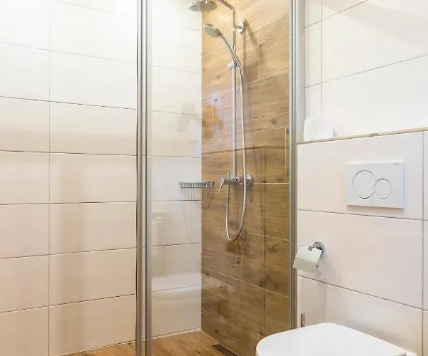 Hinterkellaubauer Bed & Breakfast Kuchl